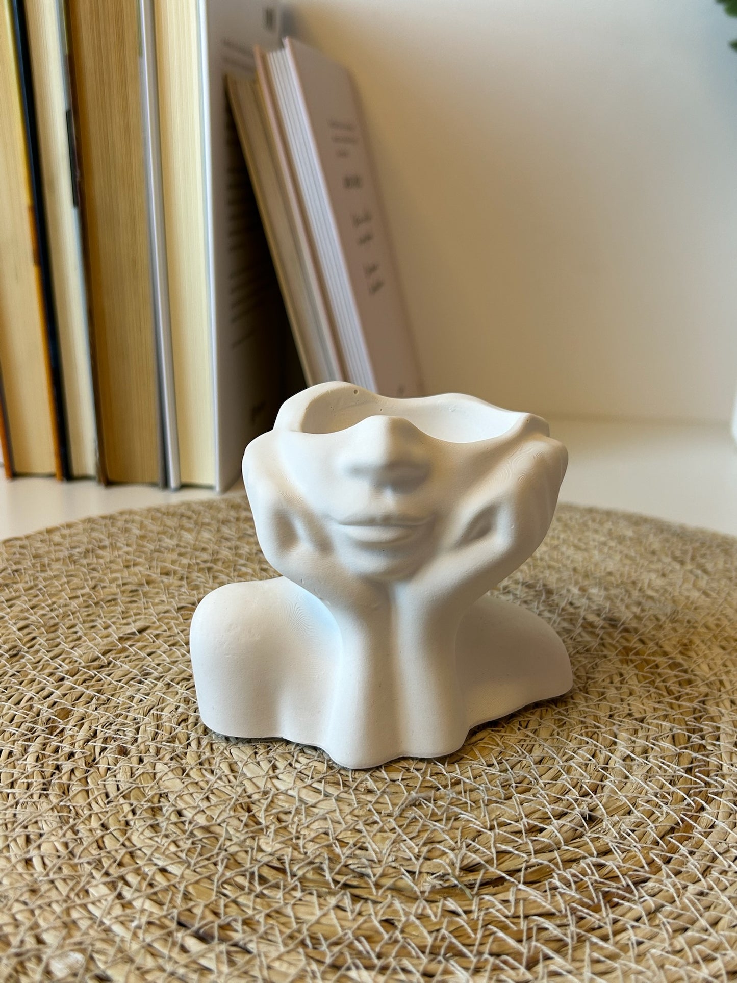 Jarrón mujer en calma